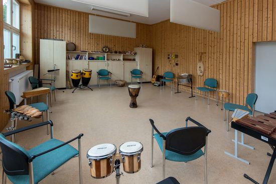 Bild aus der Musiktherapie im Therapiezentrum Hennigsdorf