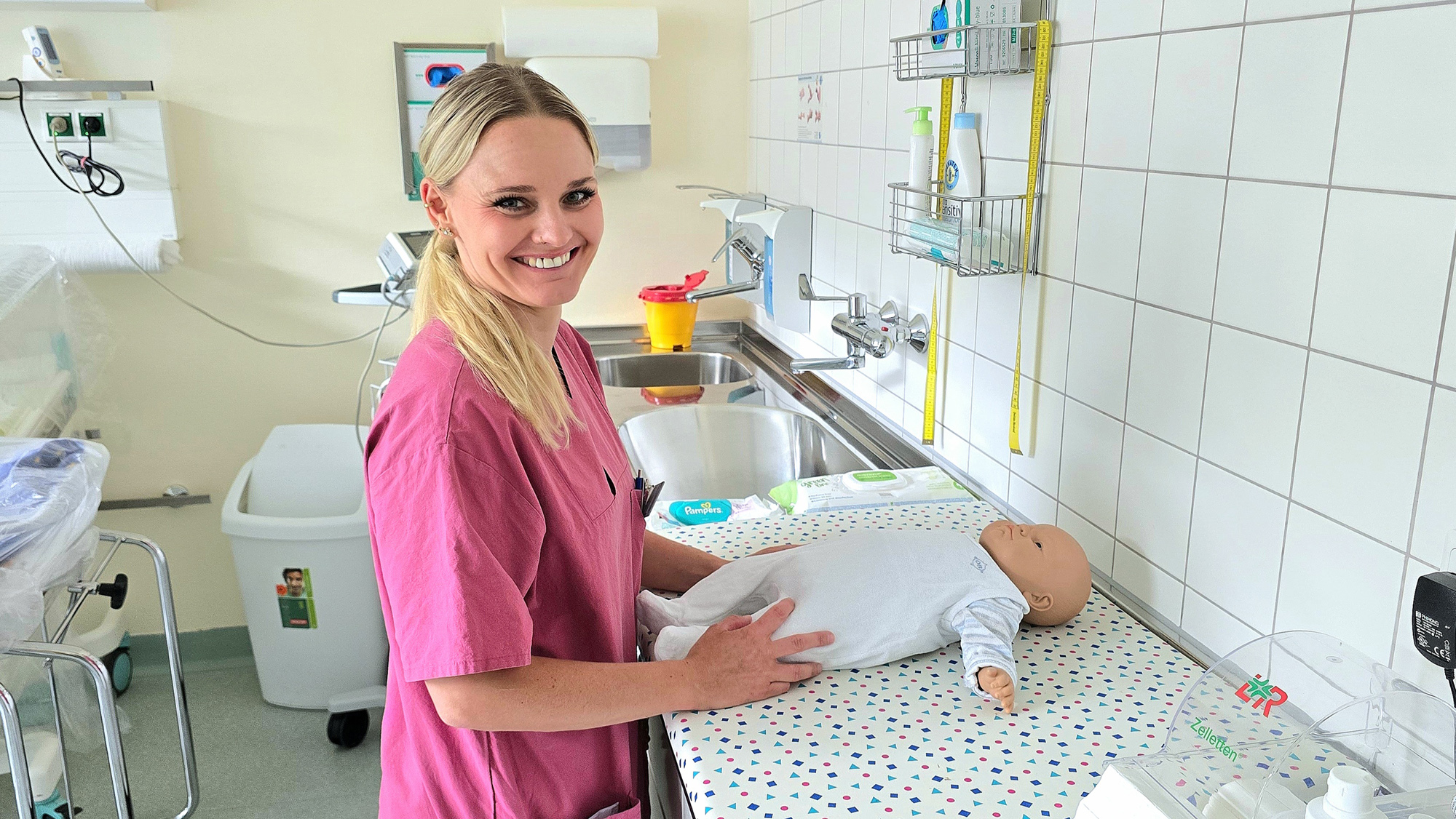 Saskia Obst ist mit Leib und Seele Kinderkrankenschwester (Foto: Oberhavel Kliniken/Odin Tietsche) file.alternative